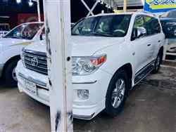 تويوتا لاندكروزر